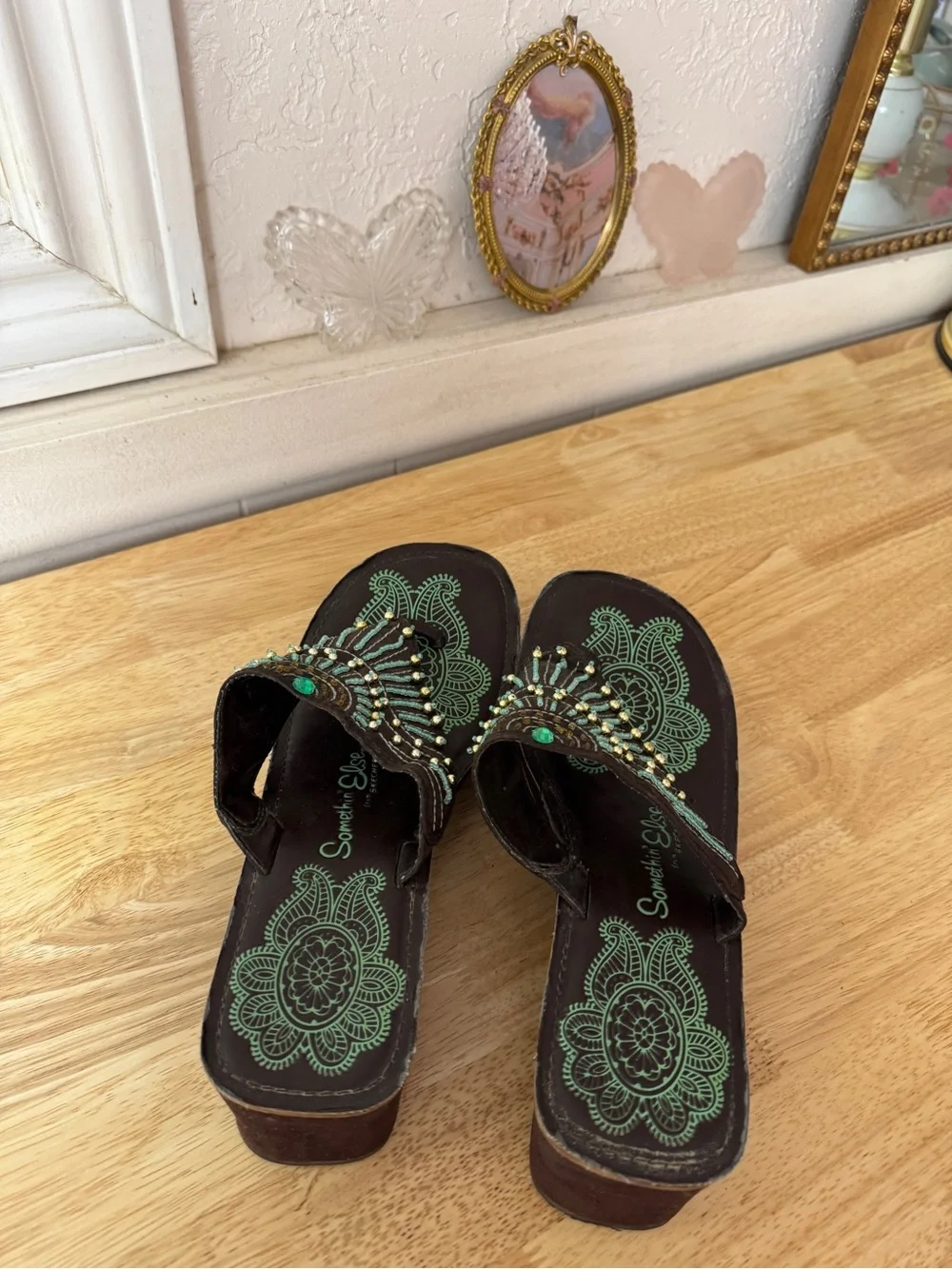 2000s Skechers Embellished Platform Flip Flops Size 8 Y2K Boho Festival Sandals